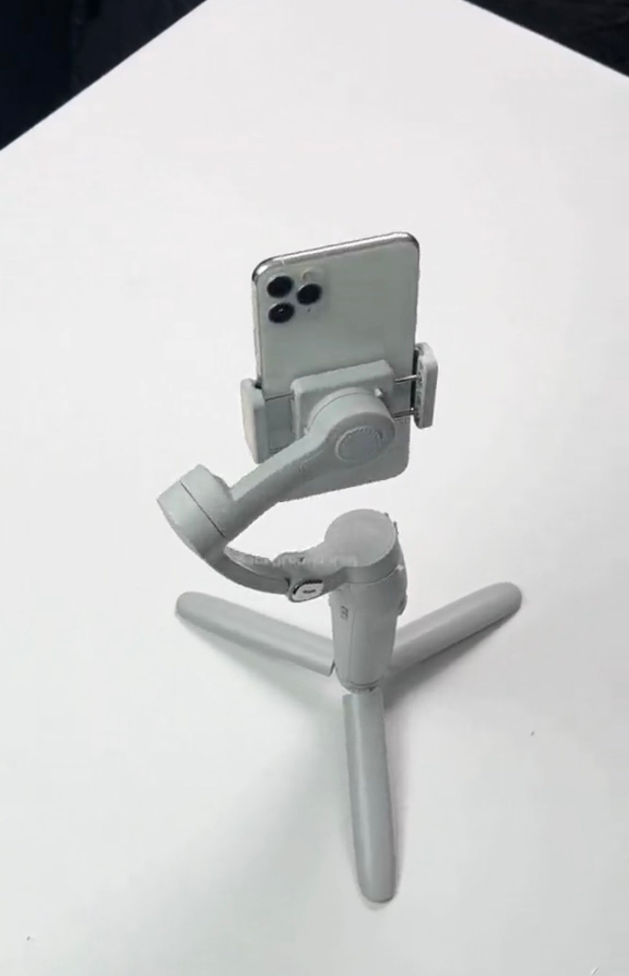 إكتشف مثبّت التصوير الذكي – و إصنع محتواك بإحتراف و ثبات لا يُهتز! 🎥✨