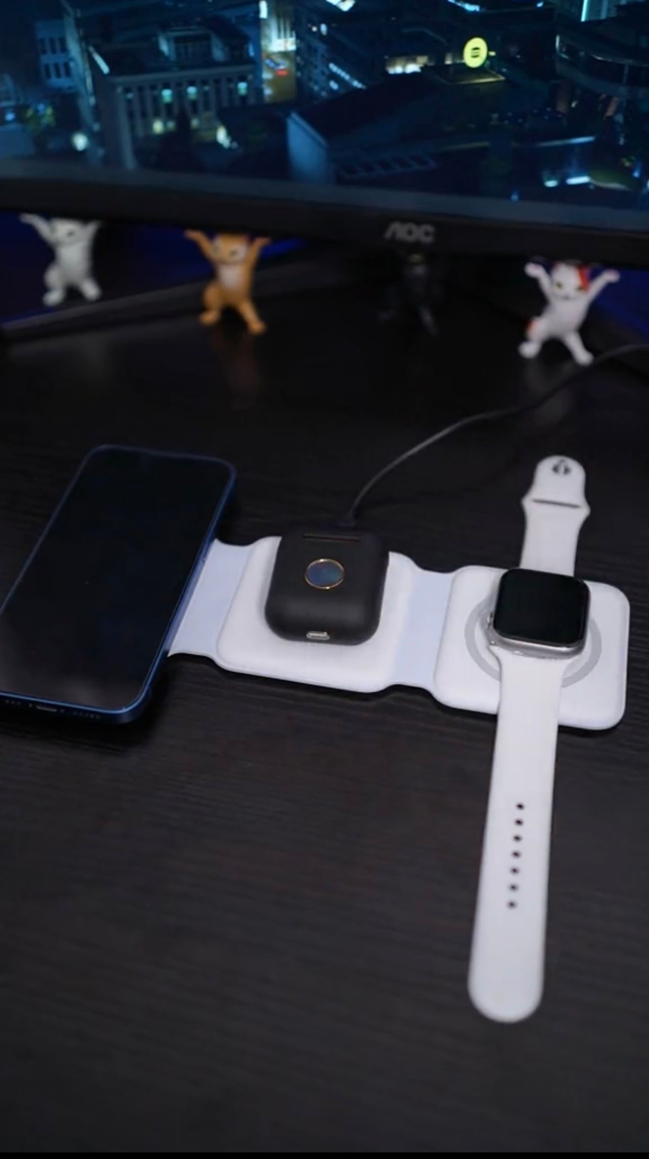 “اكتشف أفضل❤️شاحن لاسلكي 🔋✨ والمثالي لجميع أجهزتك الإلكترونية 📱⌚🎧